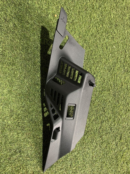 Rivestimento Baule Posteriore Supporto Cappelliera Destra Ford Fiesta 2019 (2)