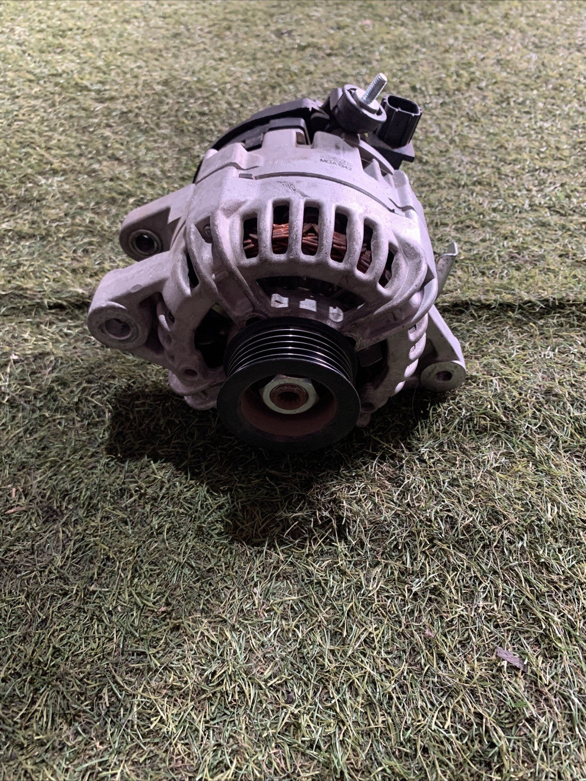 ALTERNATORE TOYOTA YARIS 2007 1.3 BENZINA 270600J051