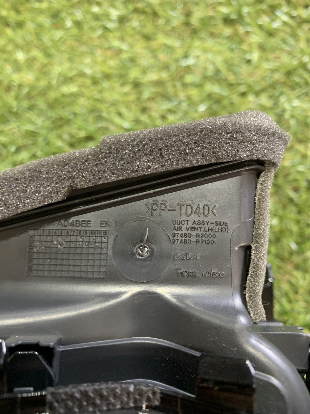 Bocchetta Aria Sinistra Kia Sportage 2023 97480-R2100