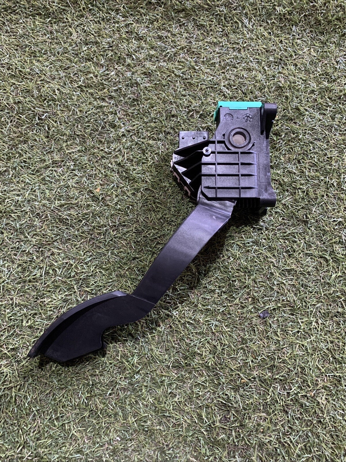 PEDALE ACCELERATORE: 005570202200B - FIAT 500L - 2012>2017