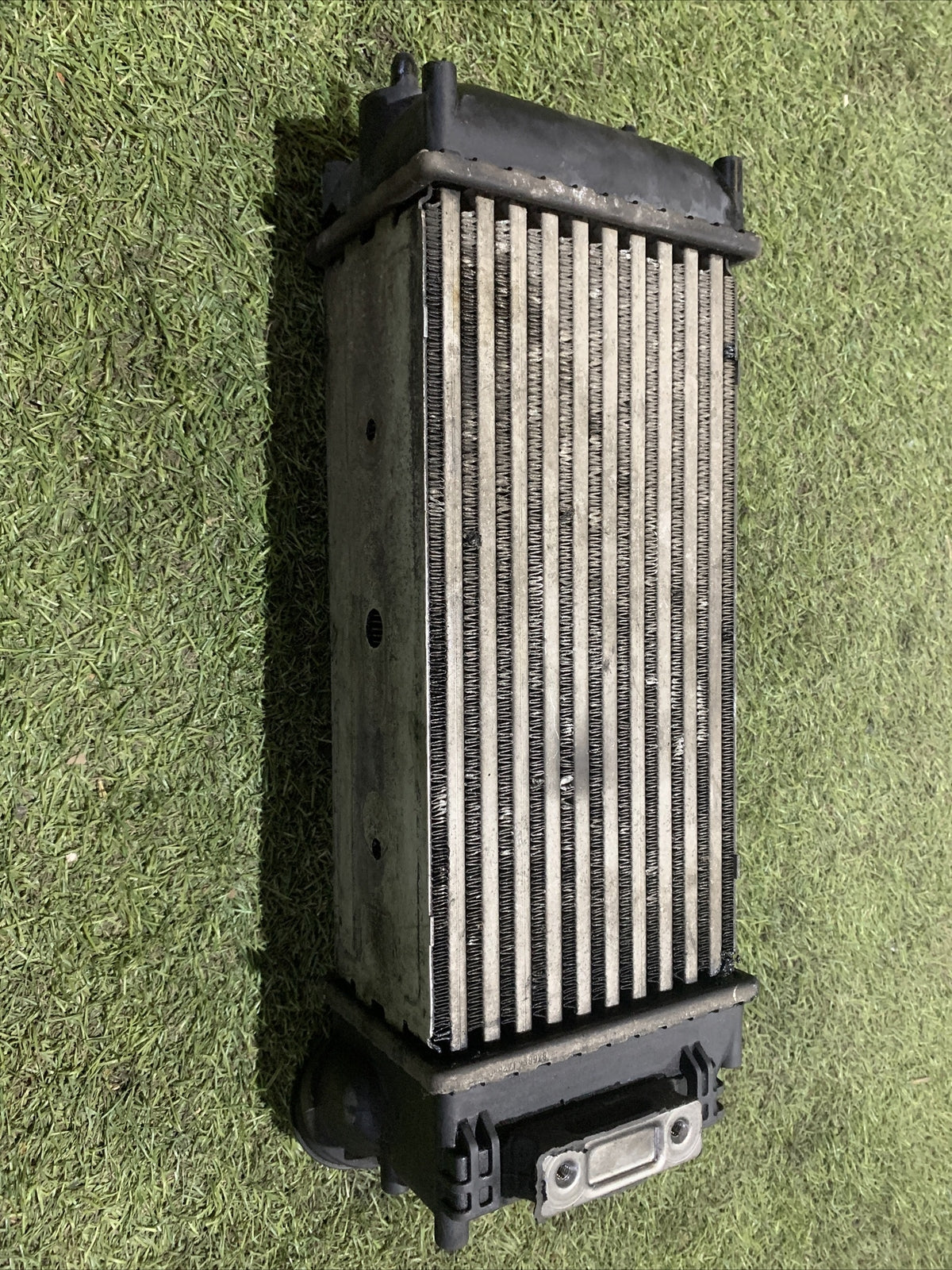 RADIATORE INTERCOOLER PEUGEOT 307 - 1.6 HDi ( 2004   2008 ) VALEO 9648551880