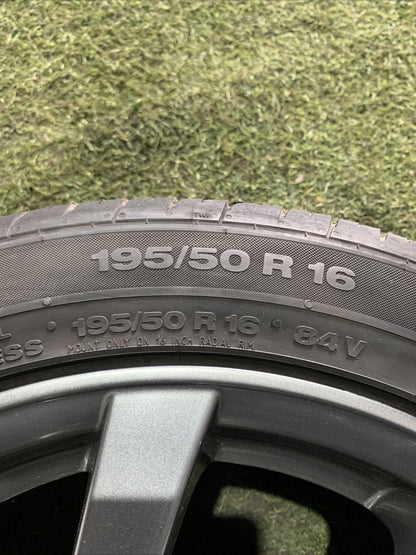 Cerchio In Lega Da 16 Con Gomma Toyota Yaris 2018 42611-0DC70 (1)