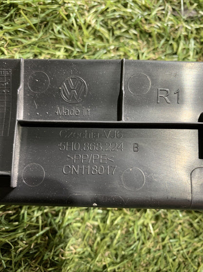 5H0868224B RIVESTIMENTO MONTANTE ANTERIORE INFERIORE DESTRO VOLKSWAGEN GOLF 8
