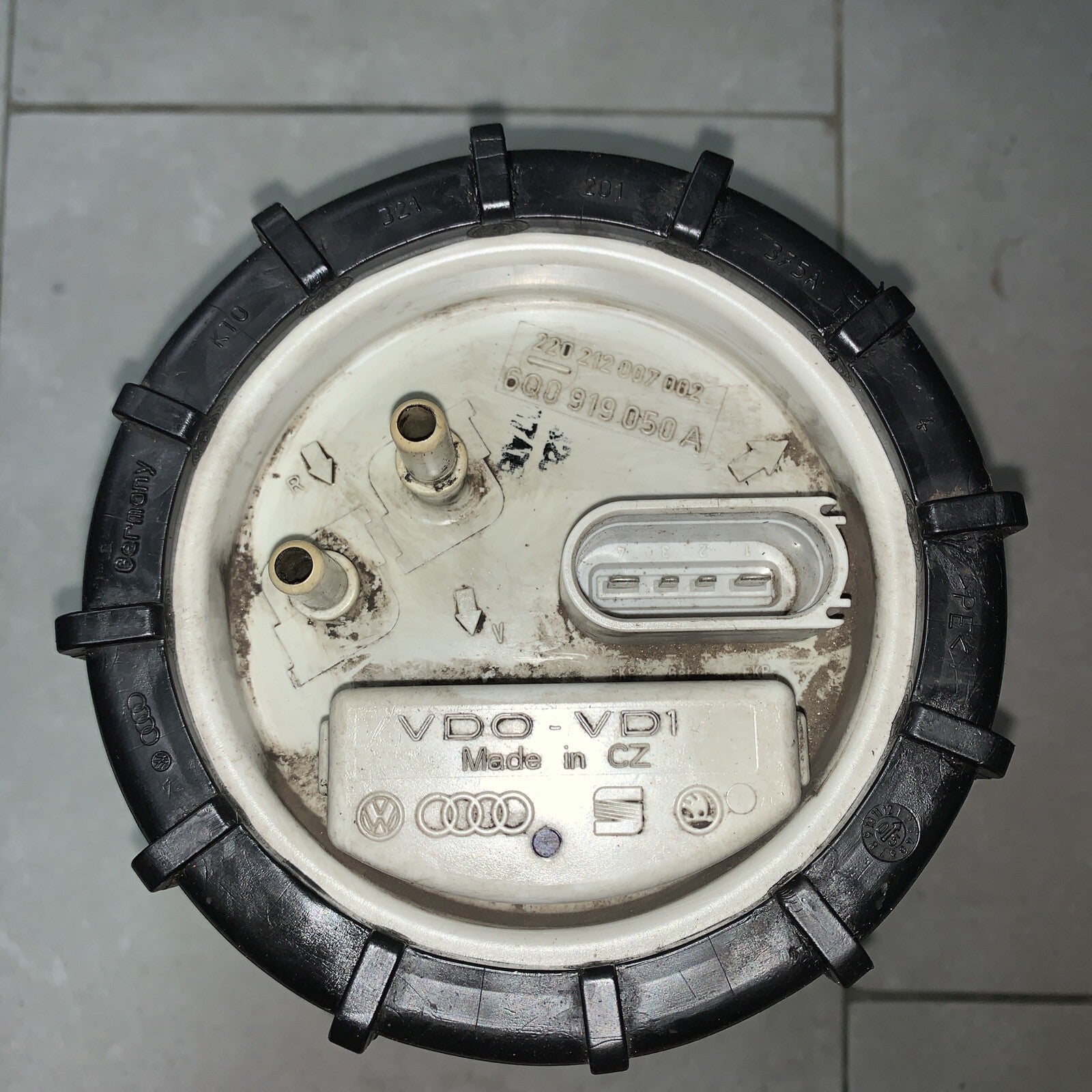 6Q0919050A+220212007002 POMPA CARBURANTE CON GALLEGGIANTE AUDI=SEAT=SKODA=VW