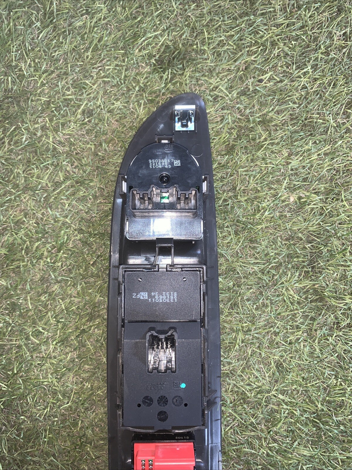 PULSANTIERA ANTERIORE SINISTRA OPEL Mokka 94537588 (16 )