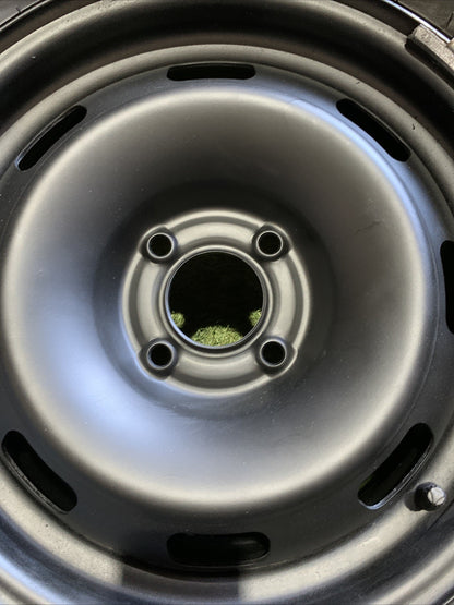 Cerchio In Ferro Da 15 Con Gomma Citroen C3 2013 515045 (5)