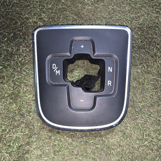 1S0713204 MASCHERINA RIVESTIMENTO TUNNEL CENTRALE VOLKSWAGEN UP 1.0 AUTOMATICO