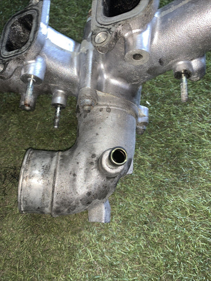 Collettore Aspirazione Toyota Hilux 2.4 Aspirato 1990 2L