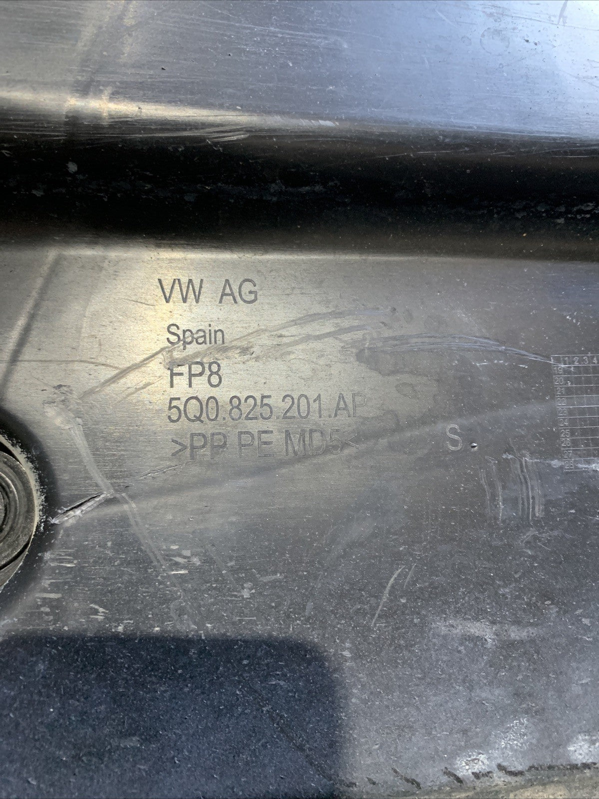 5Q0825201AP RIVESTIMENTO CARTER SOTTOSCOCCA SINISTRO VOLKSWAGEN T-ROC