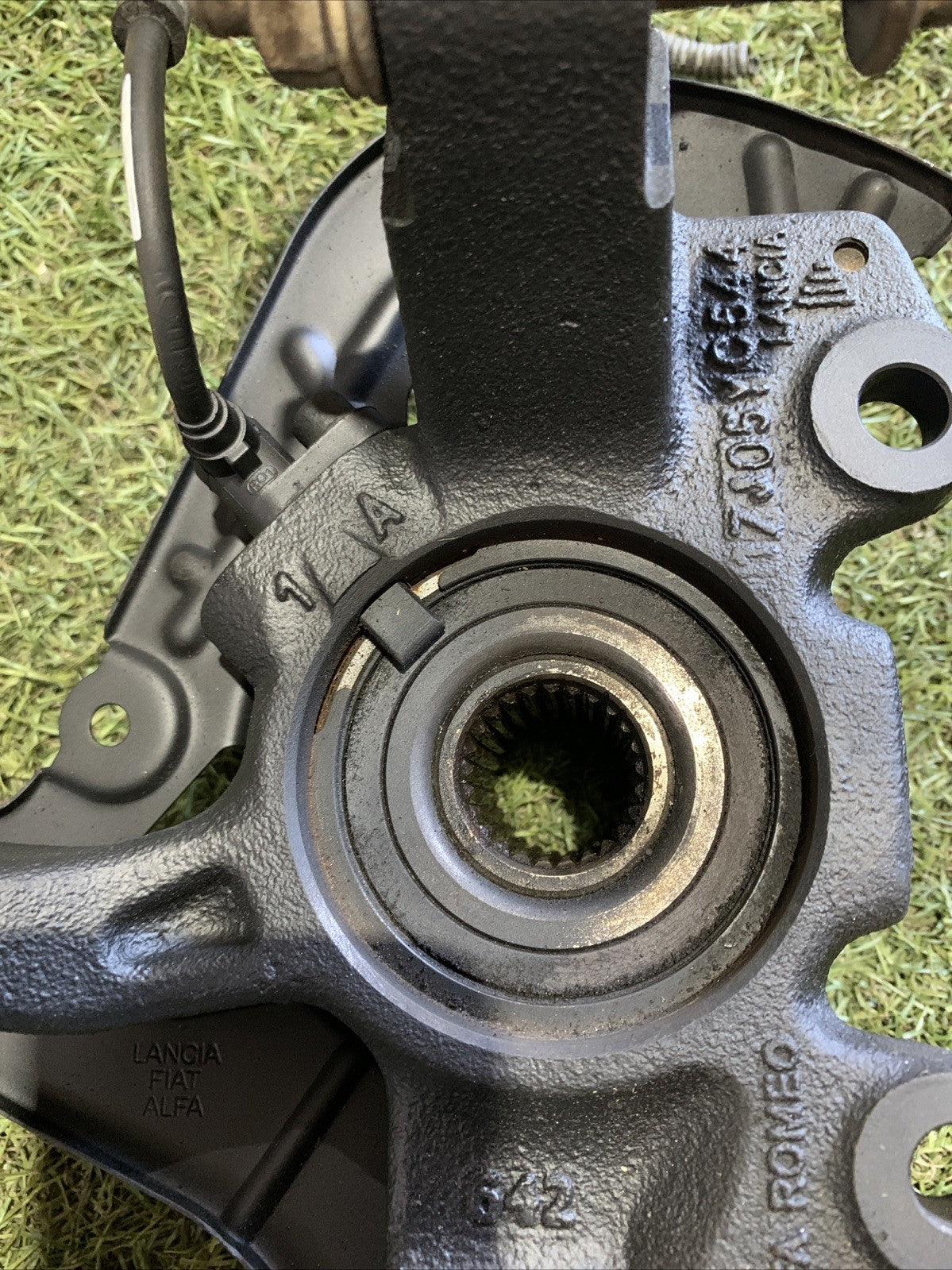 Mozzo Montante Fusello Anteriore Sinistro Fiat Panda 3S Cross 1.3 MJT 52018642(2