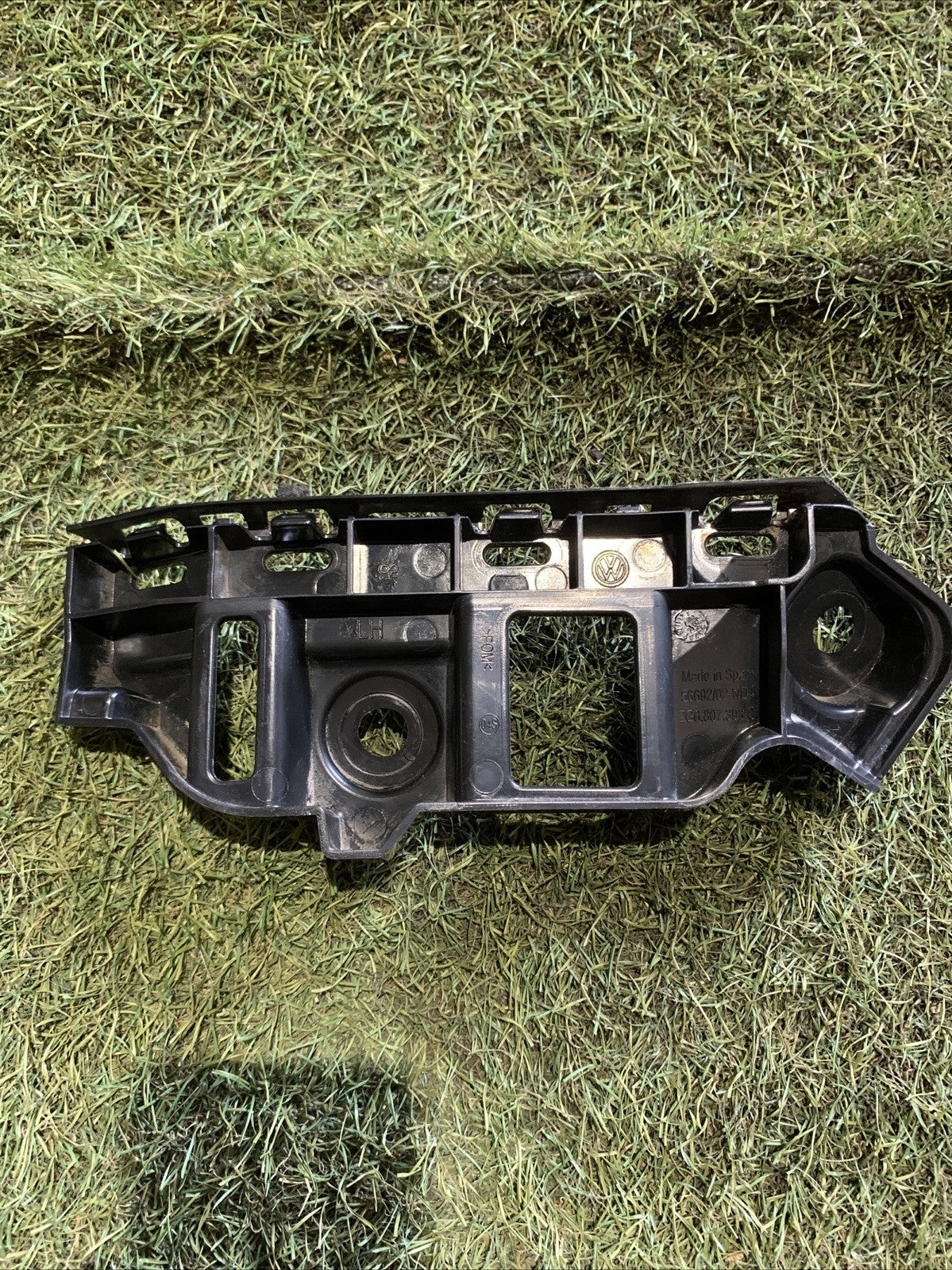 STAFFA SUPPORTO PARAURTI POSTERIORE SINISTRO VOLKSWAGEN POLO 2026 2G6807393C