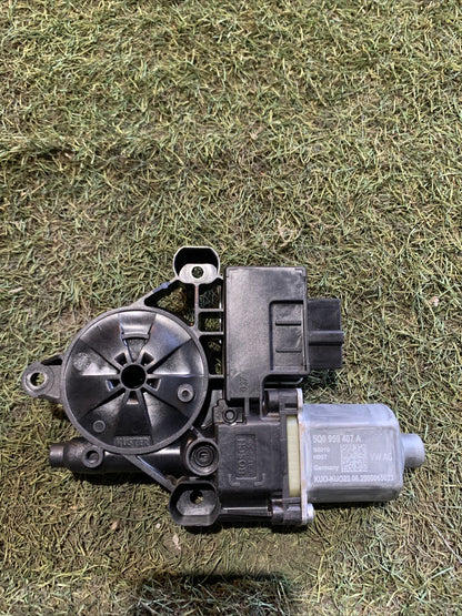 Motorino Alzavetro Posteriore Sinistro Volkswagen Tiguan 2020 5Q0959407A