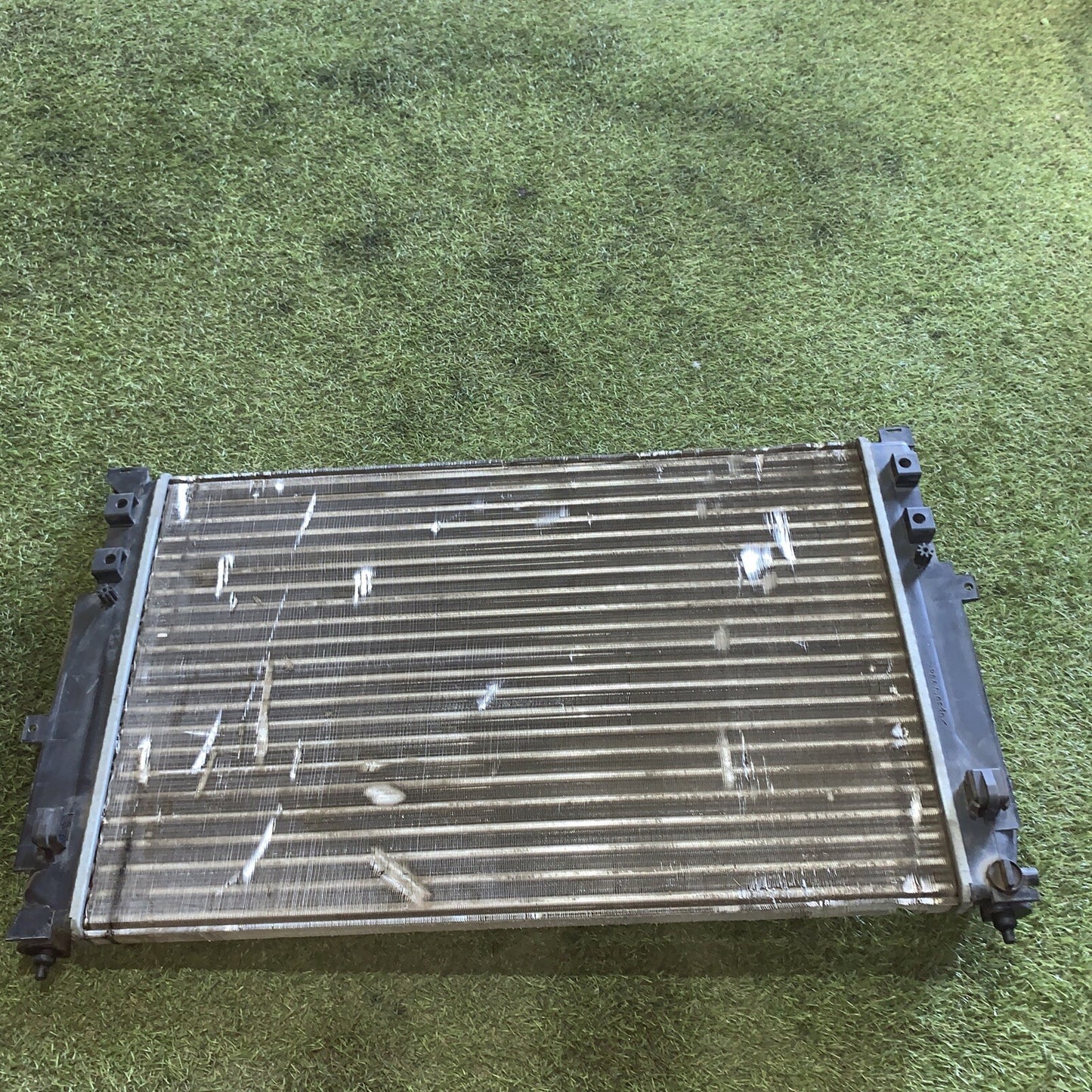 Radiatore Acqua Audì A4 1.9 231537