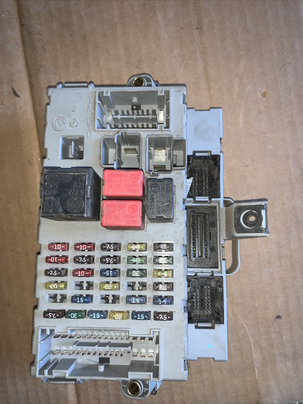 46795988 CENTRALINA PORTA FUSIBILI FIAT Punto 188 Berlina 3P 2°serie