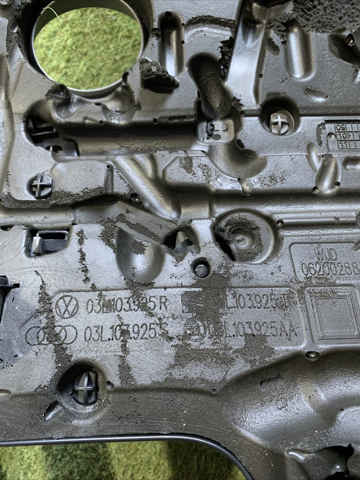 Coprimotore Volkswagen Polo 6R 1.6 03L103925R (2)