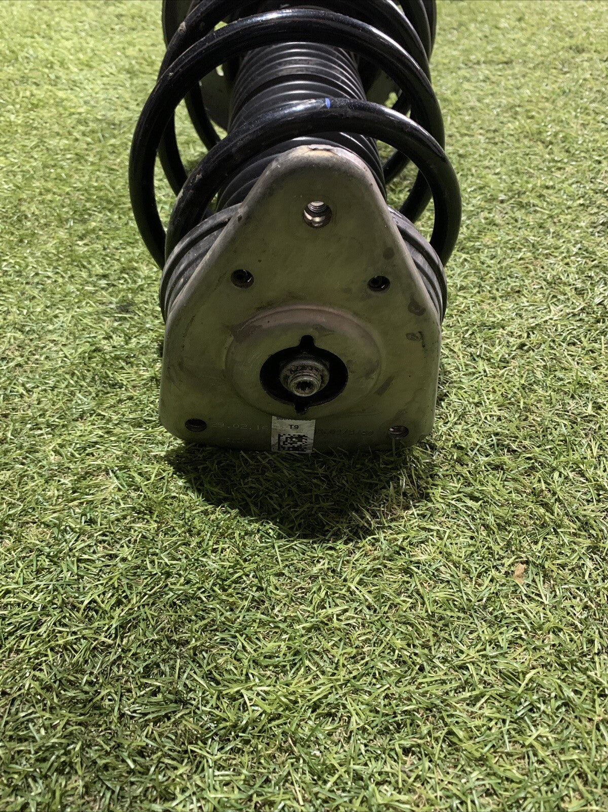 Ammortizzatore Anteriore Destro  Peugeot 308 2016 1.6 Diesel 9823318680