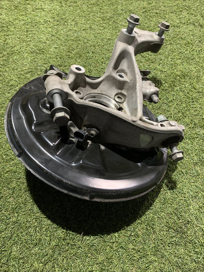 Mozzo Montante Fusello Posteriore Sinistro Volkswagen Golf 8R 2.0 Benzina