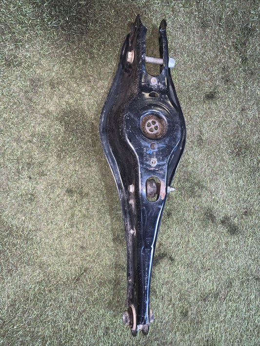 3Q0505311G BRACCIO OSCILLANTE POSTERIORE INFERIORE SINISTRO AUDÌ Q3 2019