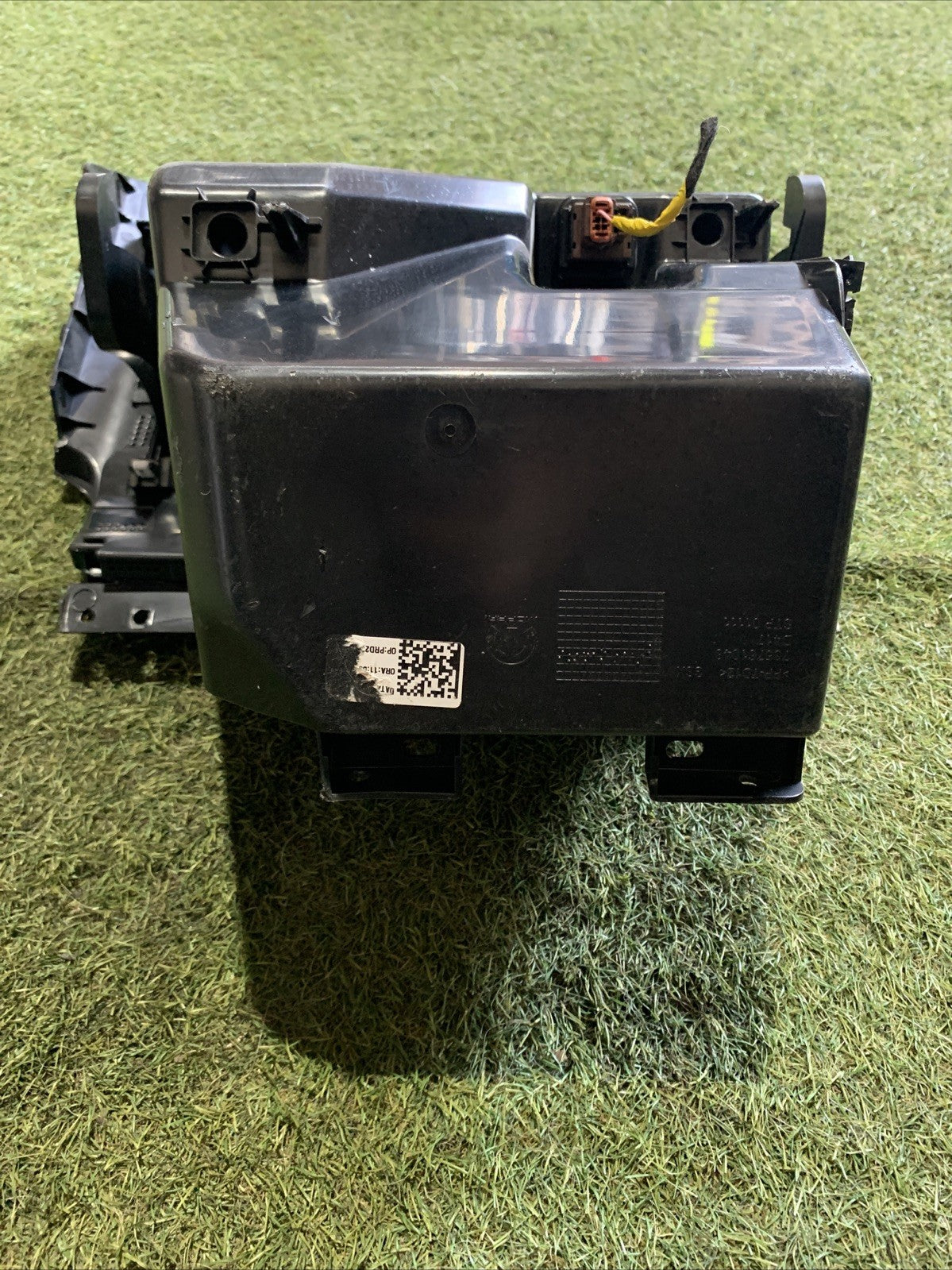 CASSETTO PORTA OGGETTI PER JEEP Avenger Serie 07357705310 (22>)