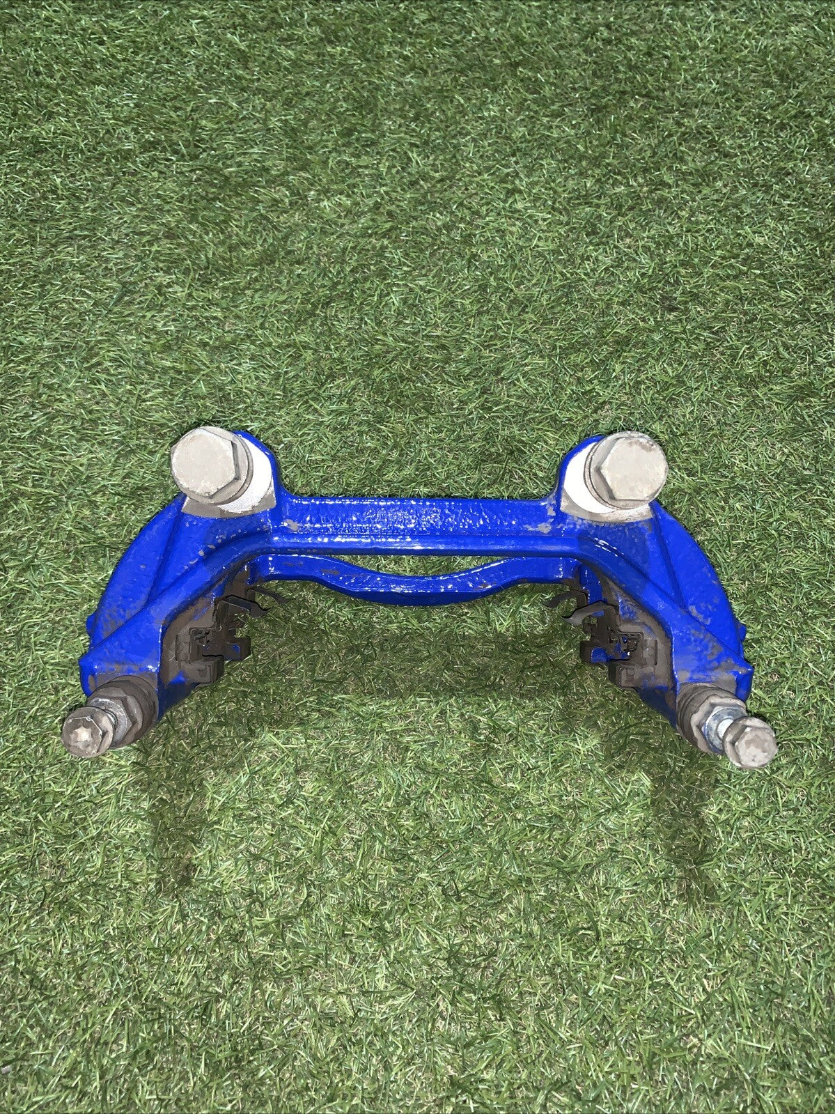 Porta Pinza Freno Anteriore Sinistra Volkswagen Golf 8R 2.0 Benzina 