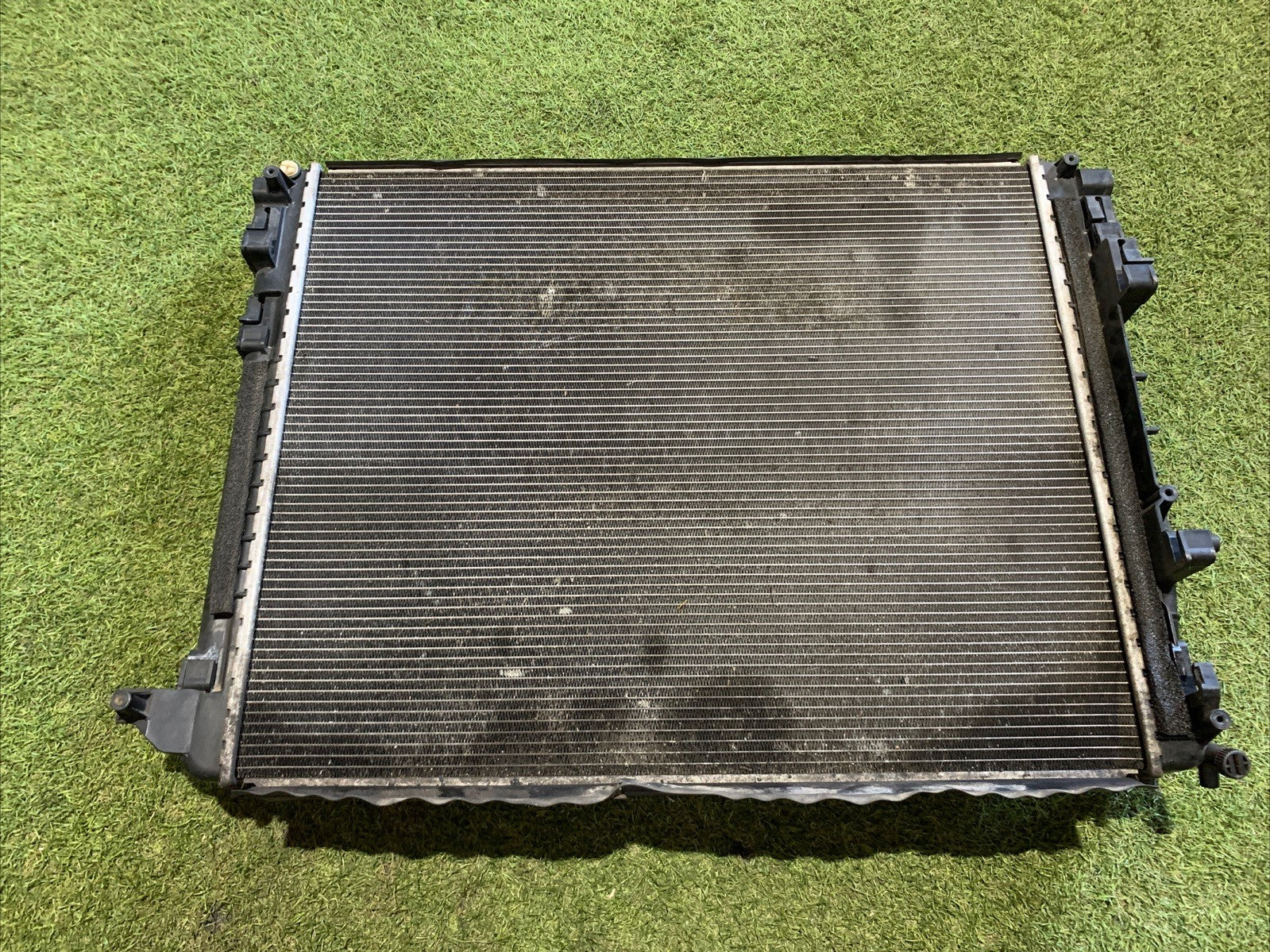 Radiatore Acqua Maserati Levante 16485982