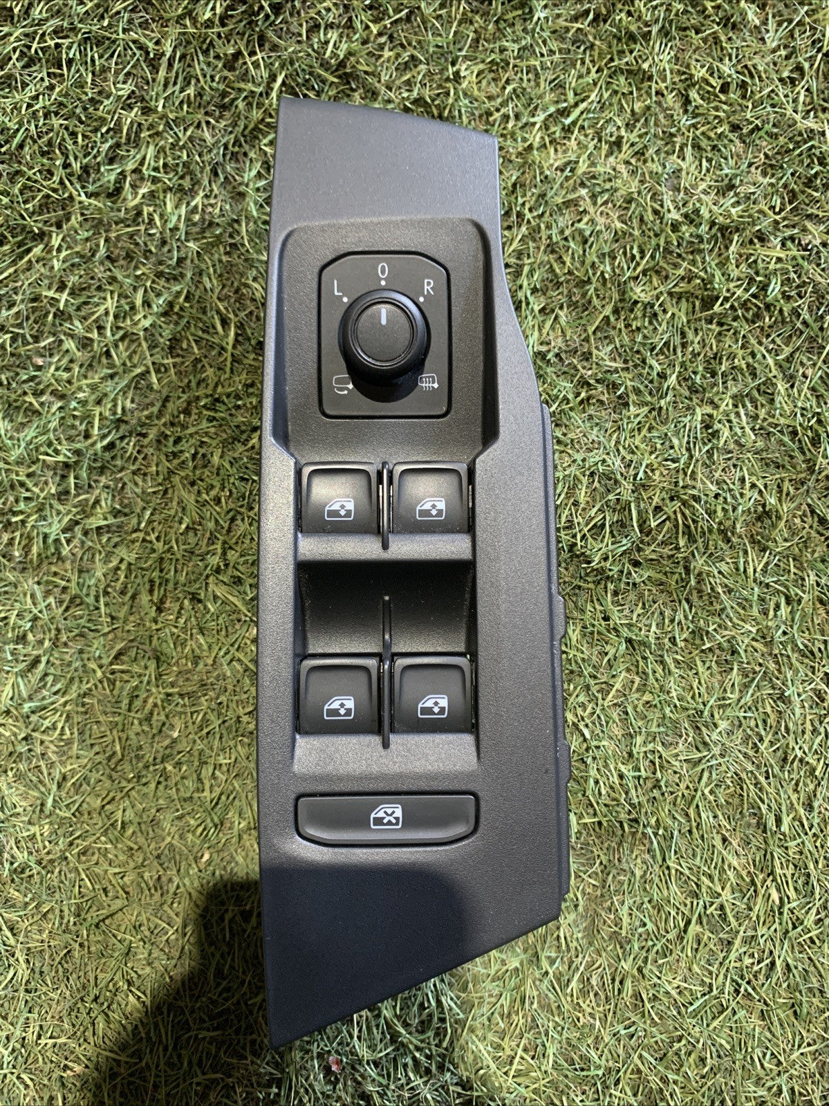 Pulsantiera Alzavetri Anteriore Sinistra Volkswagen Polo 2023 5G0959857D
