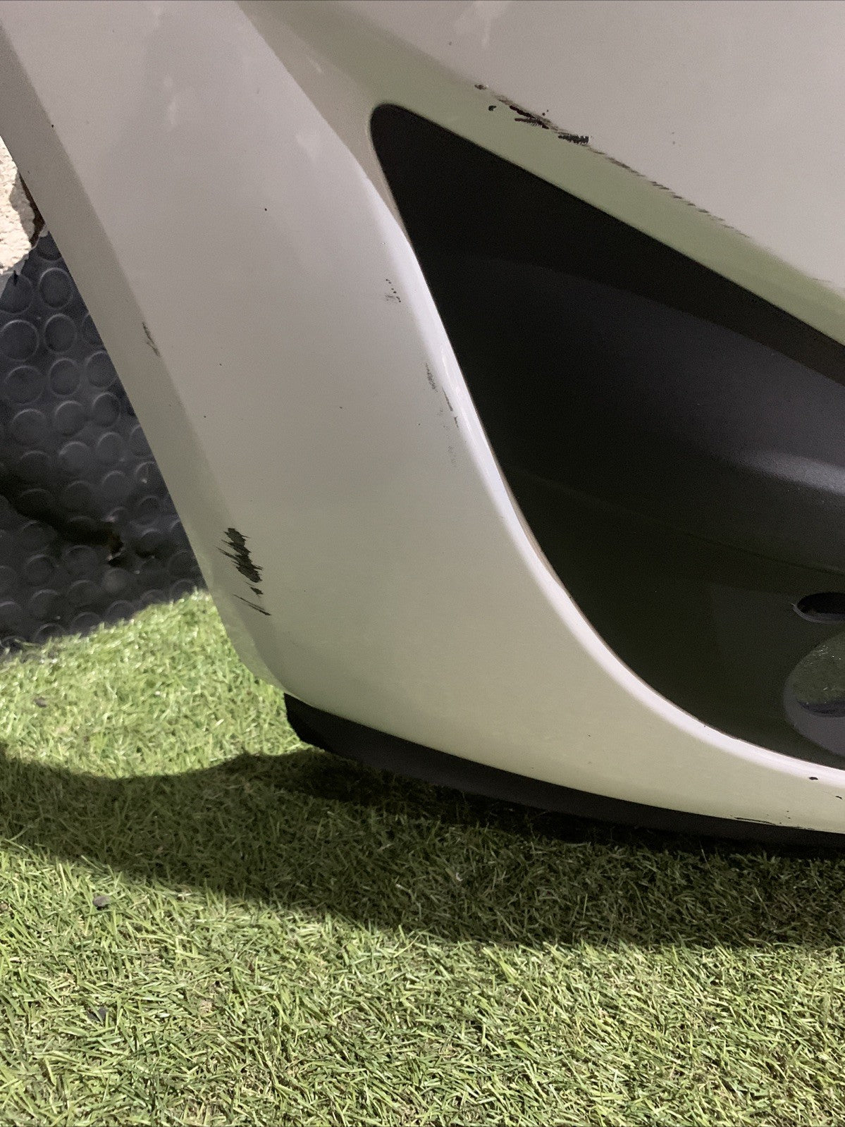 PARAURTI ANTERIORE PER OPEL Meriva 3° Serie 13475836 (10>)