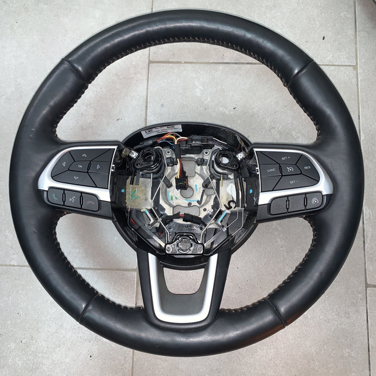 1049805V95 VOLANTE CON COMANDI MULTIFUNZIONE  JEEP COMPASS Dal 2016-2022