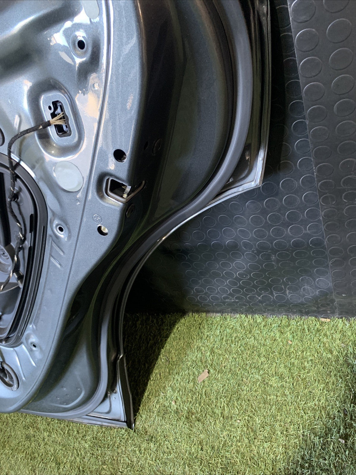 PORTA PORTIERA SPORTELLO POSTERIORE DESTRO VOLKSWAGEN T-ROC DAL 2017
