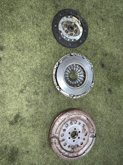 Kit Volano E Frizione Volkswagen T-Cross 1.0 Benzina 6 Marce 04C141025R