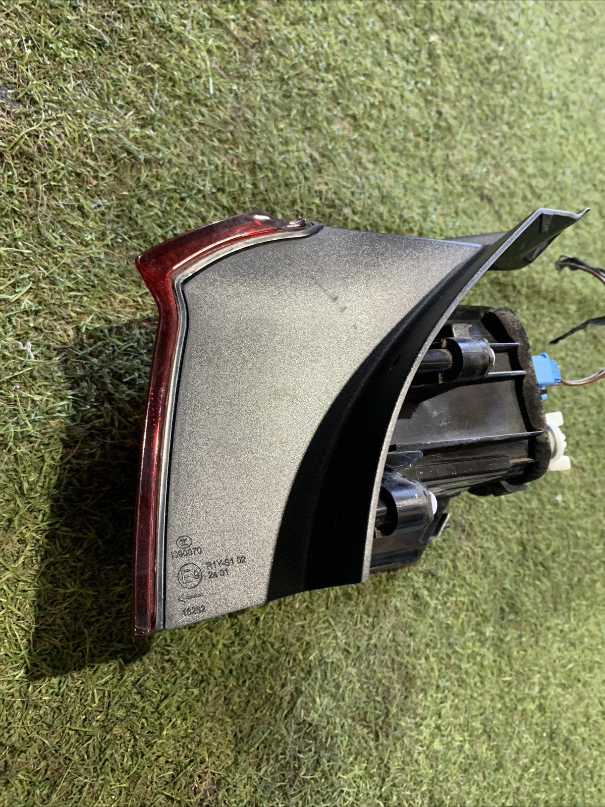 FANALE FANALINO STOP POSTERIORE SINISTRO SX VOLKSWAGEN T-ROC 2022 2GA945095D