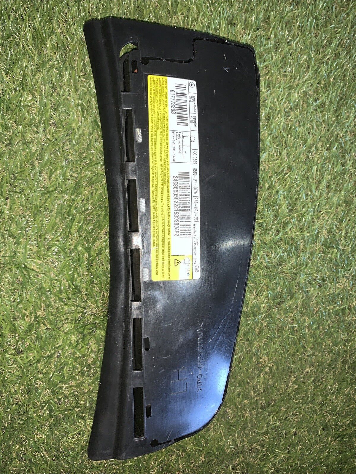 Airbag laterale anteriore SX per Mercedes Classe A/GLA anno 2015 cod: 617773203