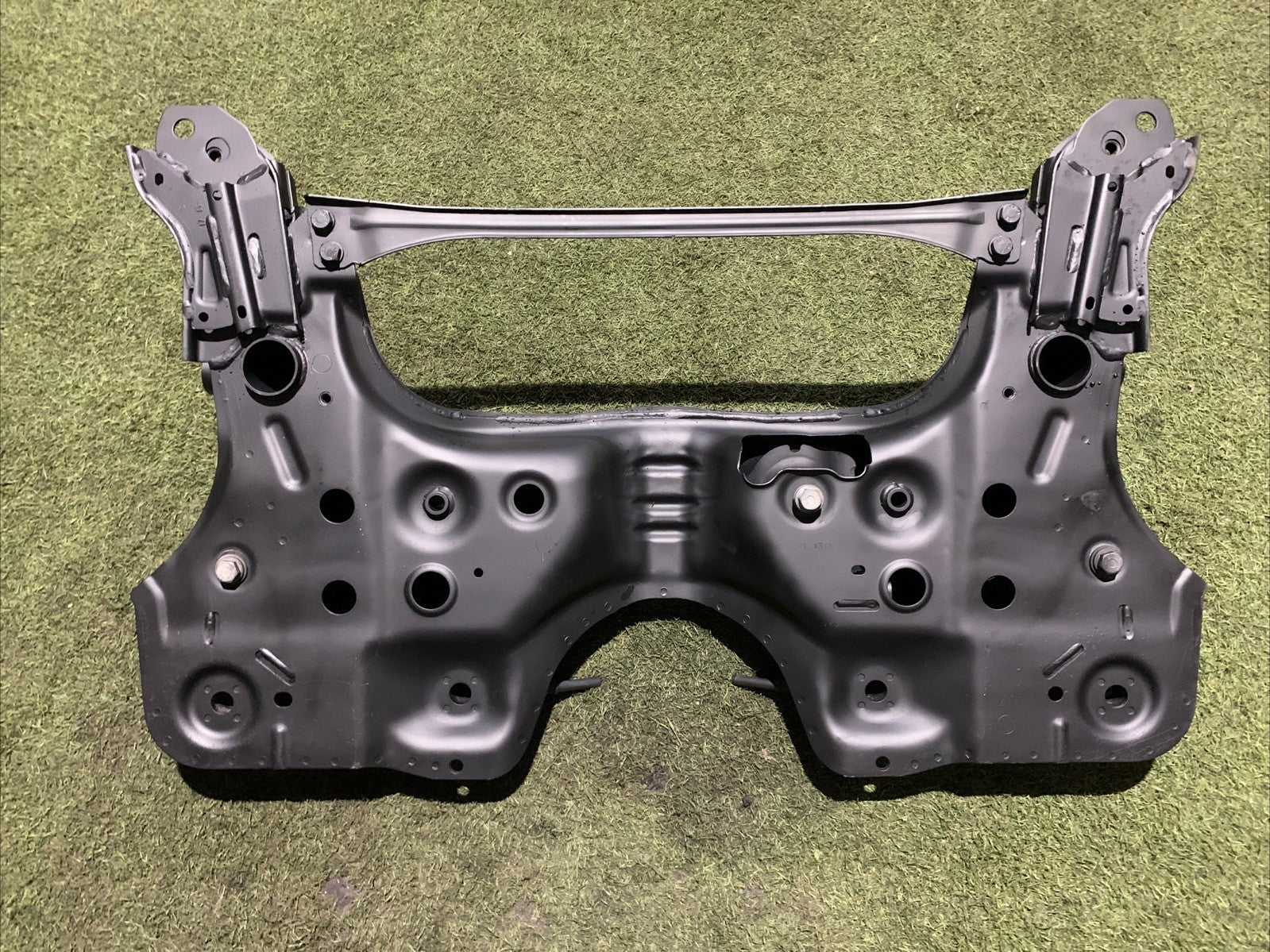 Assale Anteriore Culla Motore Fiat 500L 2013 1.3 MTJ 00519396350 (2)