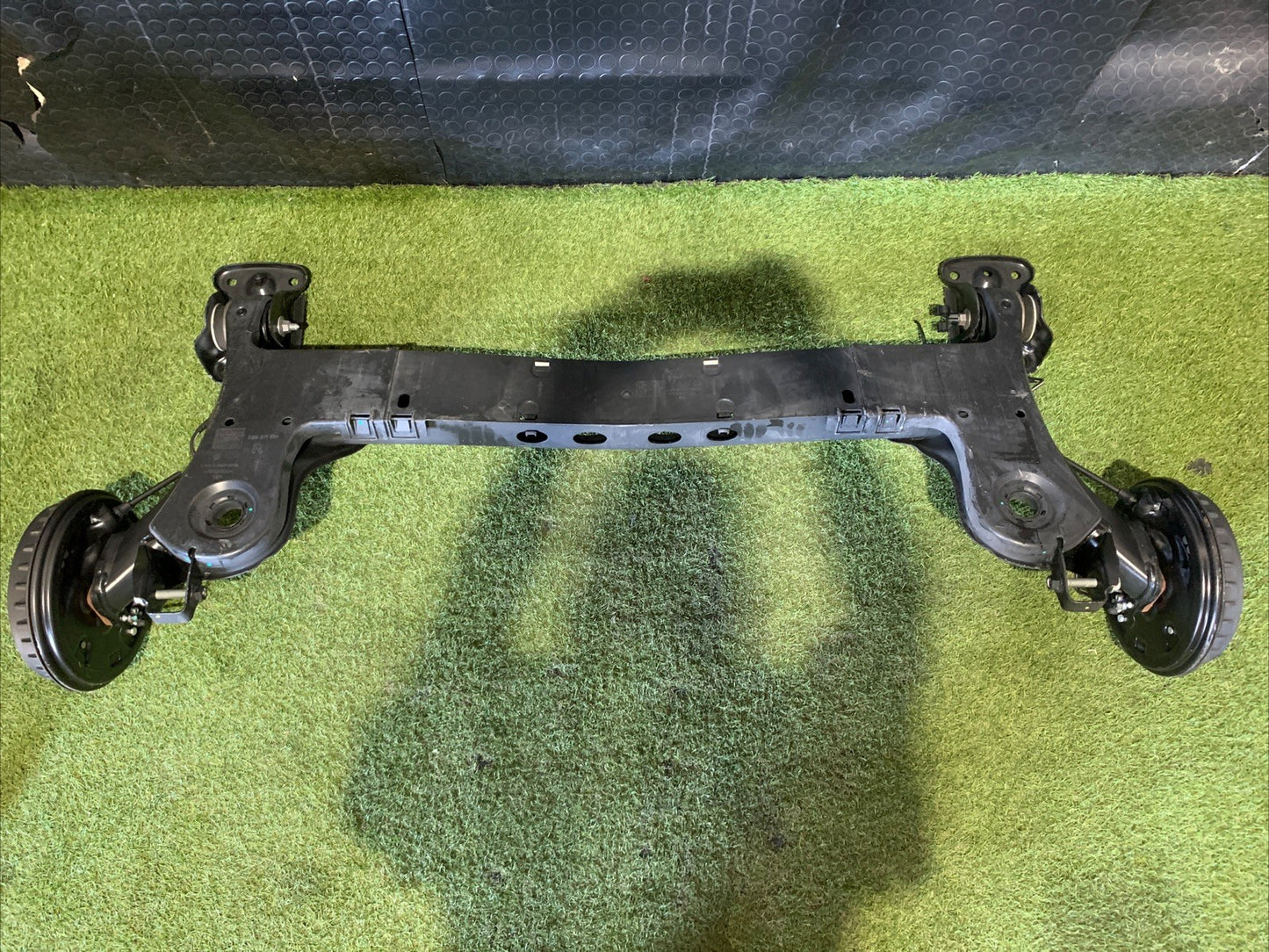 Ponte Assale Posteriore A Tamburi VOLKSWAGEN POLO 2023 2Q0501053BP