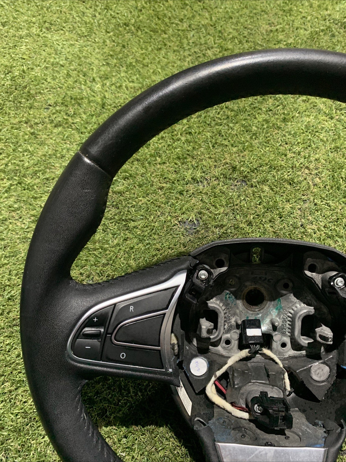 Volante In Pelle Con Comandi Renault Kadjar 484005825R