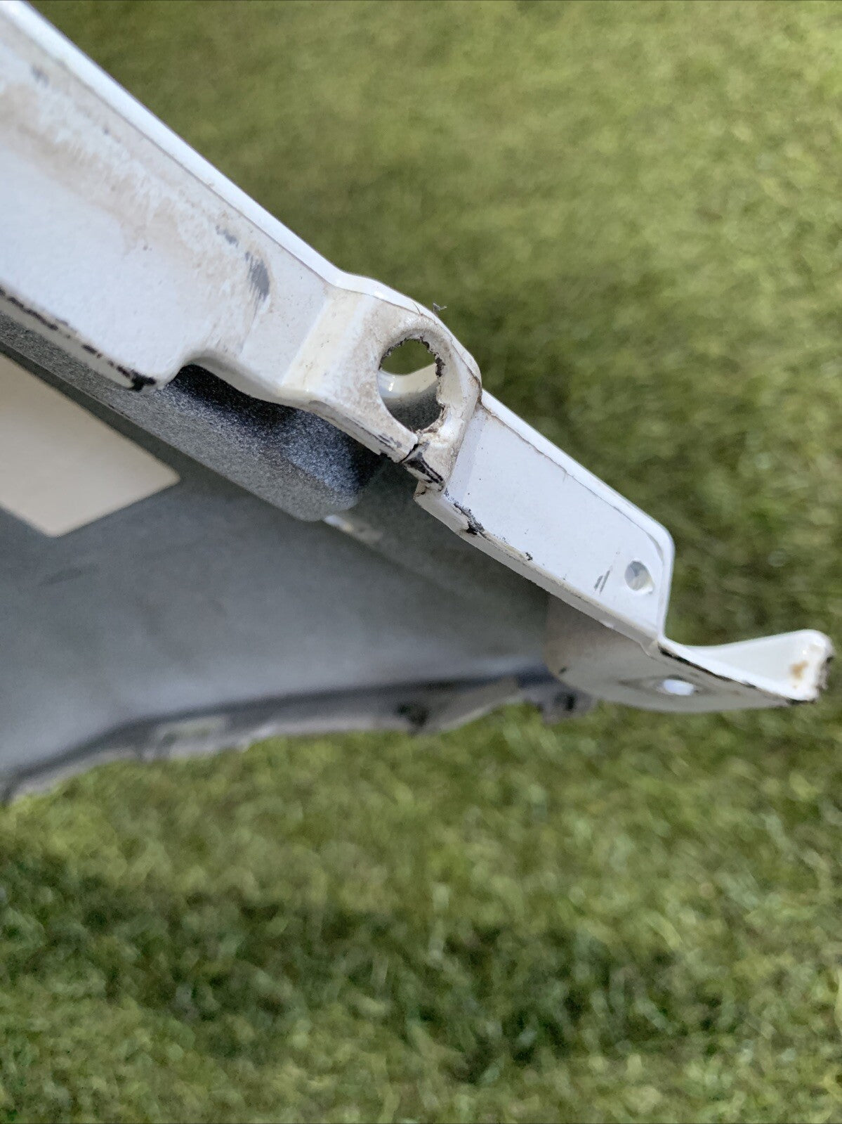 CANTONALE PARAURTI POST. DX FORD Kuga Serie GV4417A894A (16)