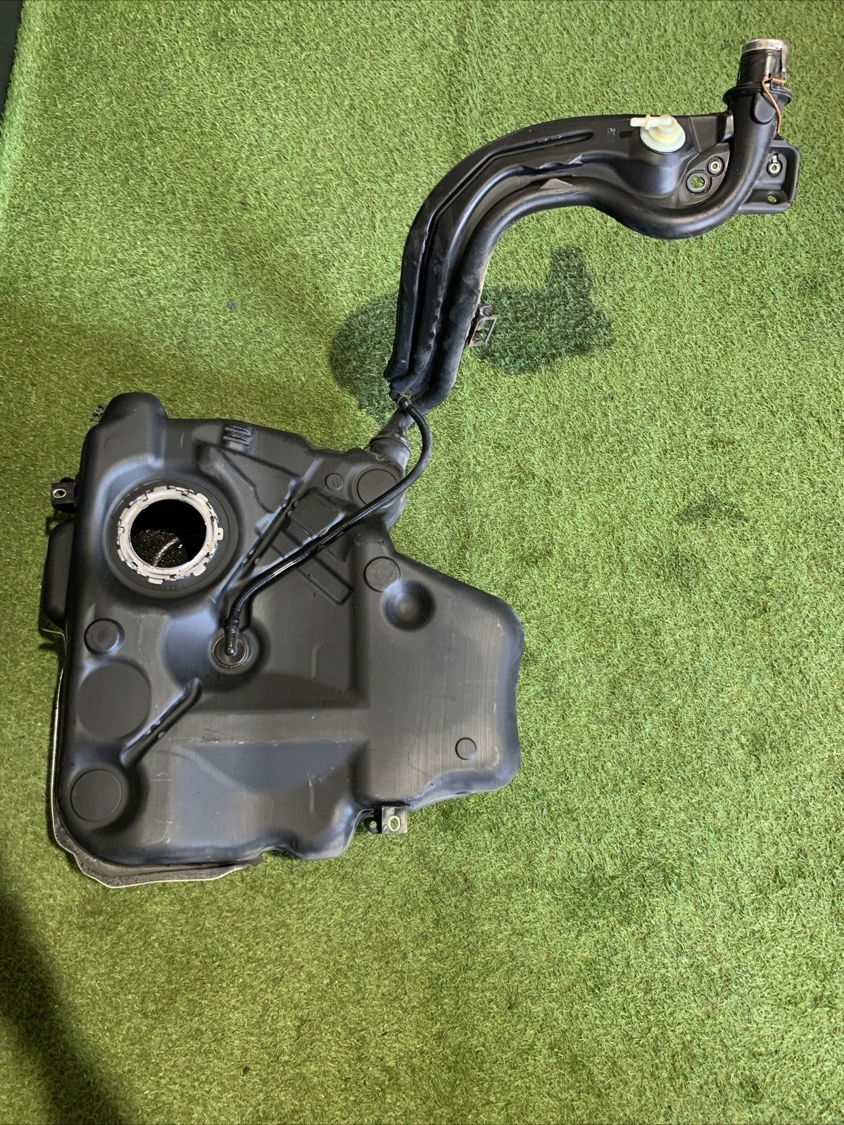 Serbatoio Carburante Volkswagen Golf 6 2.0 Diesel 1K0201085