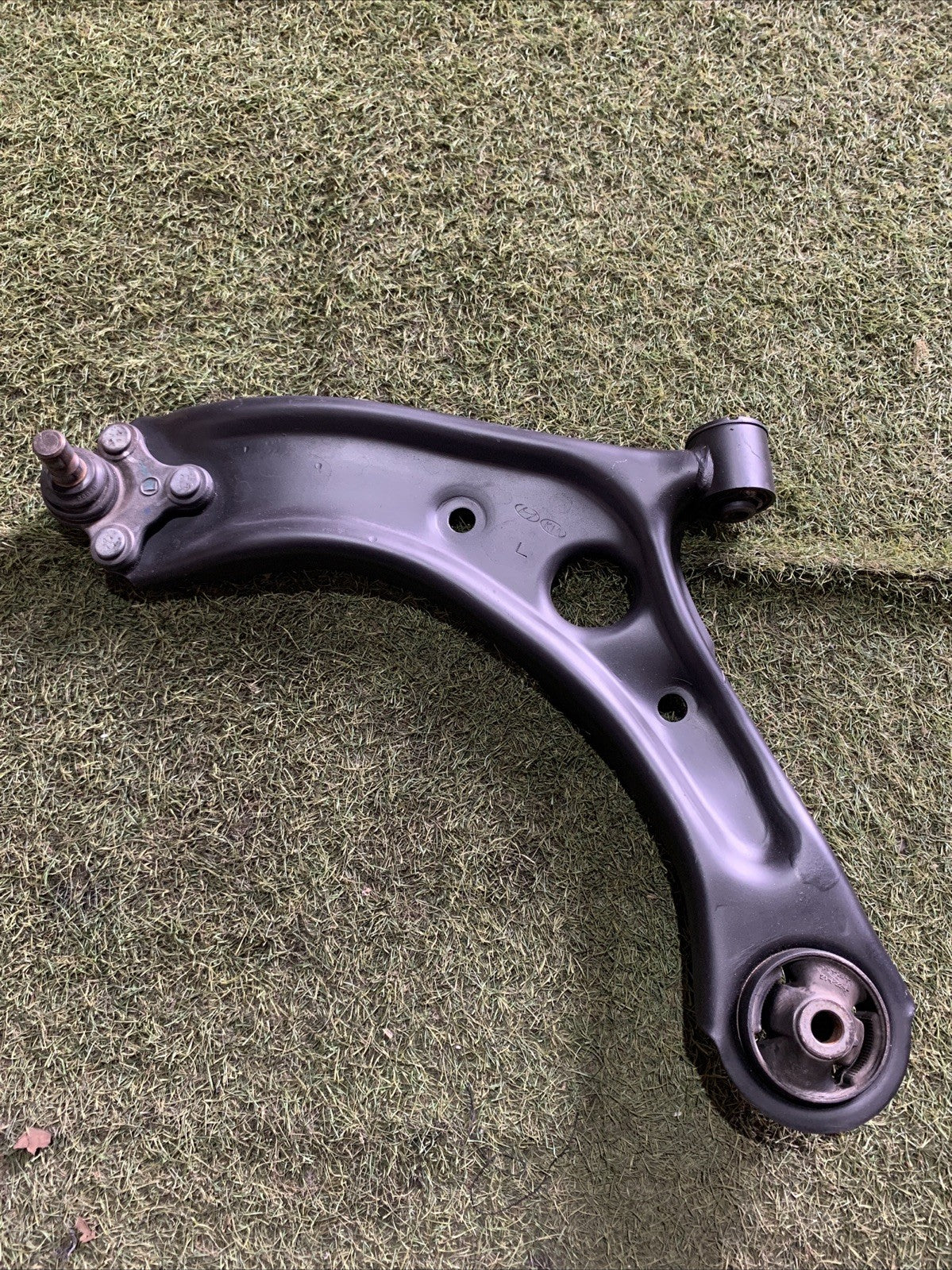 BRACCIO OSCILLANTE ANTERIORE SINISTRO HYUNDAI TUCSON 2020 1.6 DIESEL/ELETTRICA