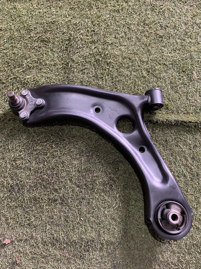 BRACCIO OSCILLANTE ANTERIORE SINISTRO HYUNDAI TUCSON 2020 1.6 DIESEL/ELETTRICA