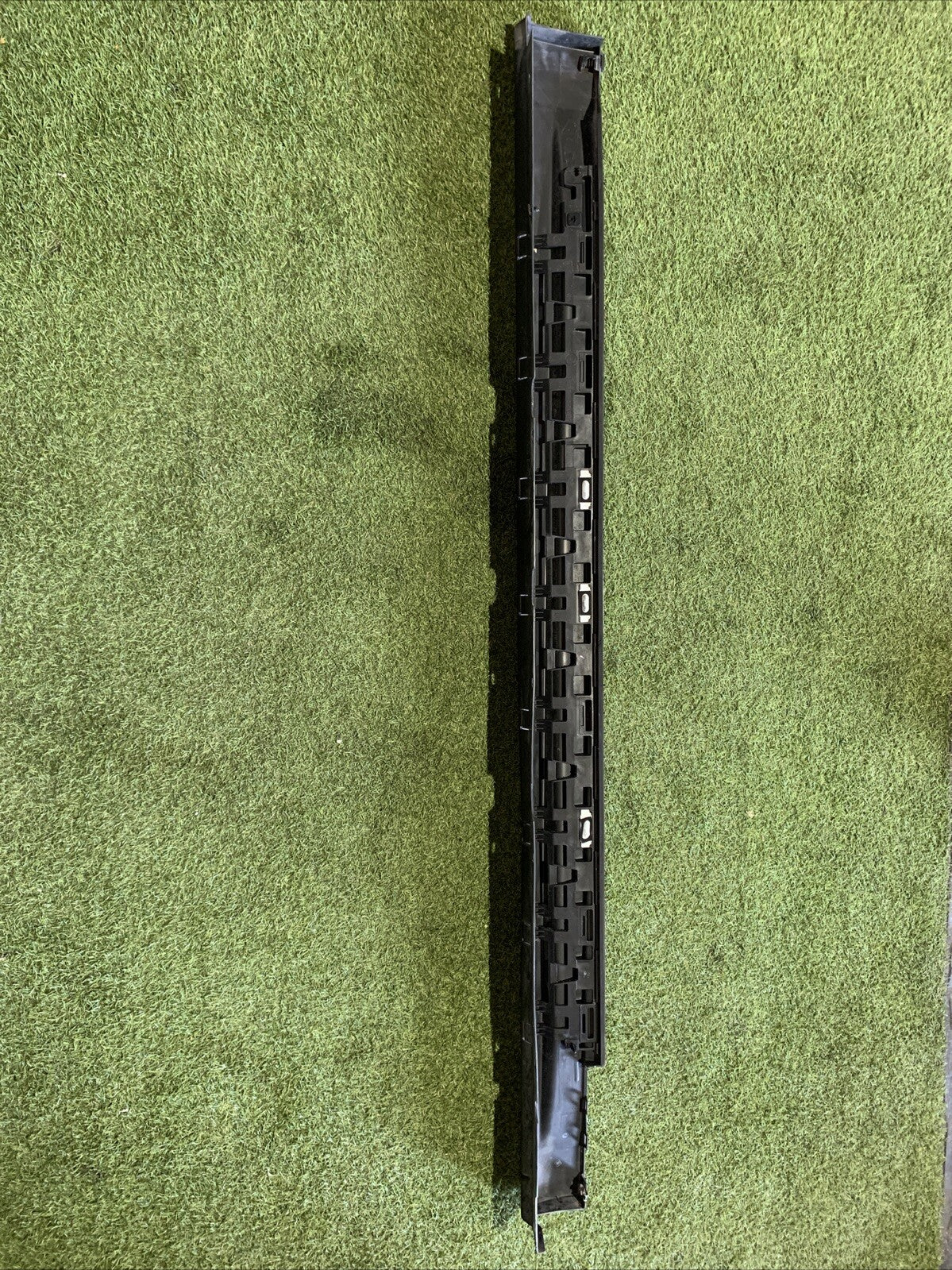 Fascia modanatura minigonna Sx Alfa romeo stelvio 2022 ORIGINALE (3)