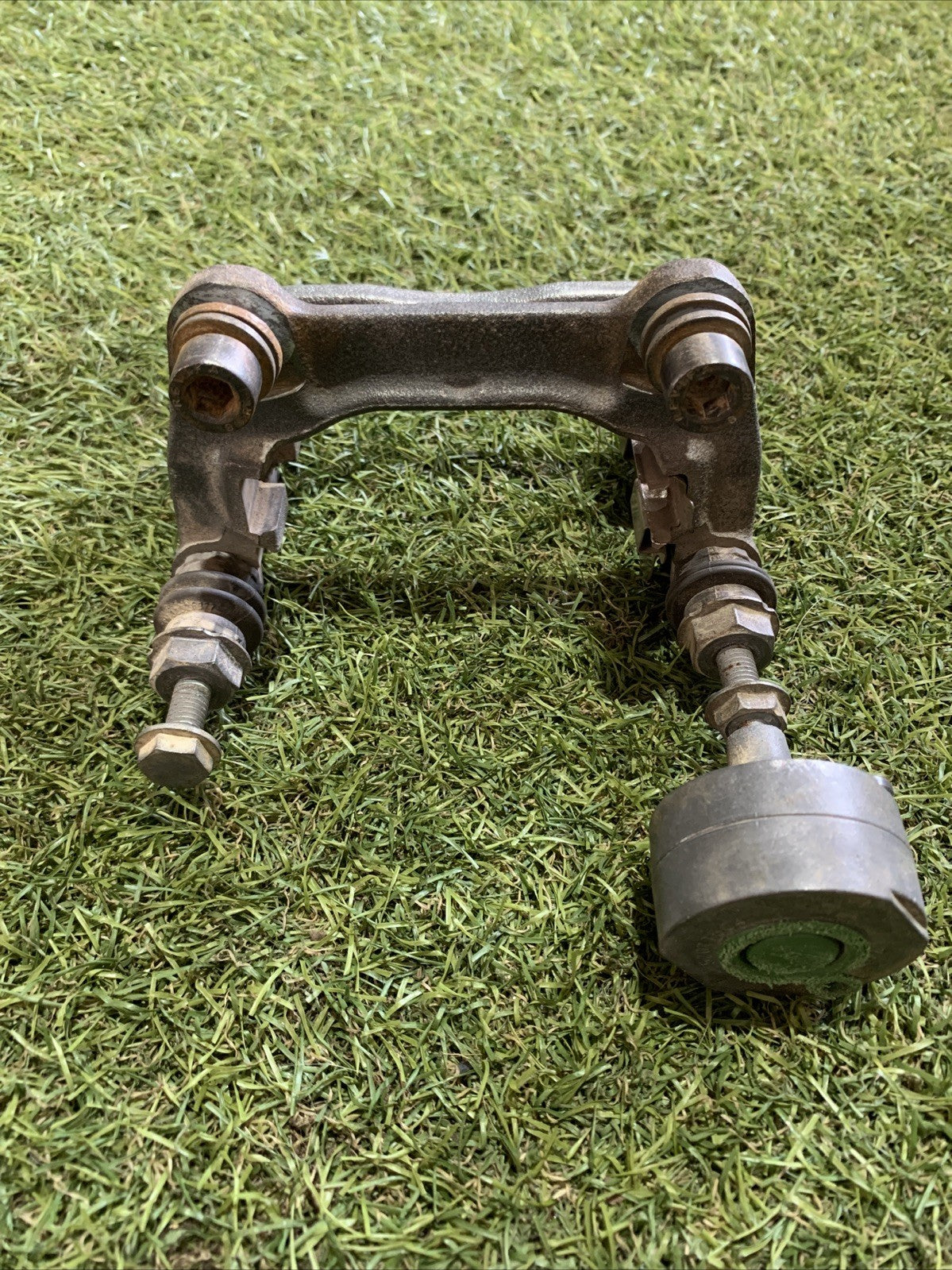 SUPPORTO PORTA PINZA FRENO POST SX FIAT PANDA 3 (312_319) 1.3 MULTIJET 4X4,