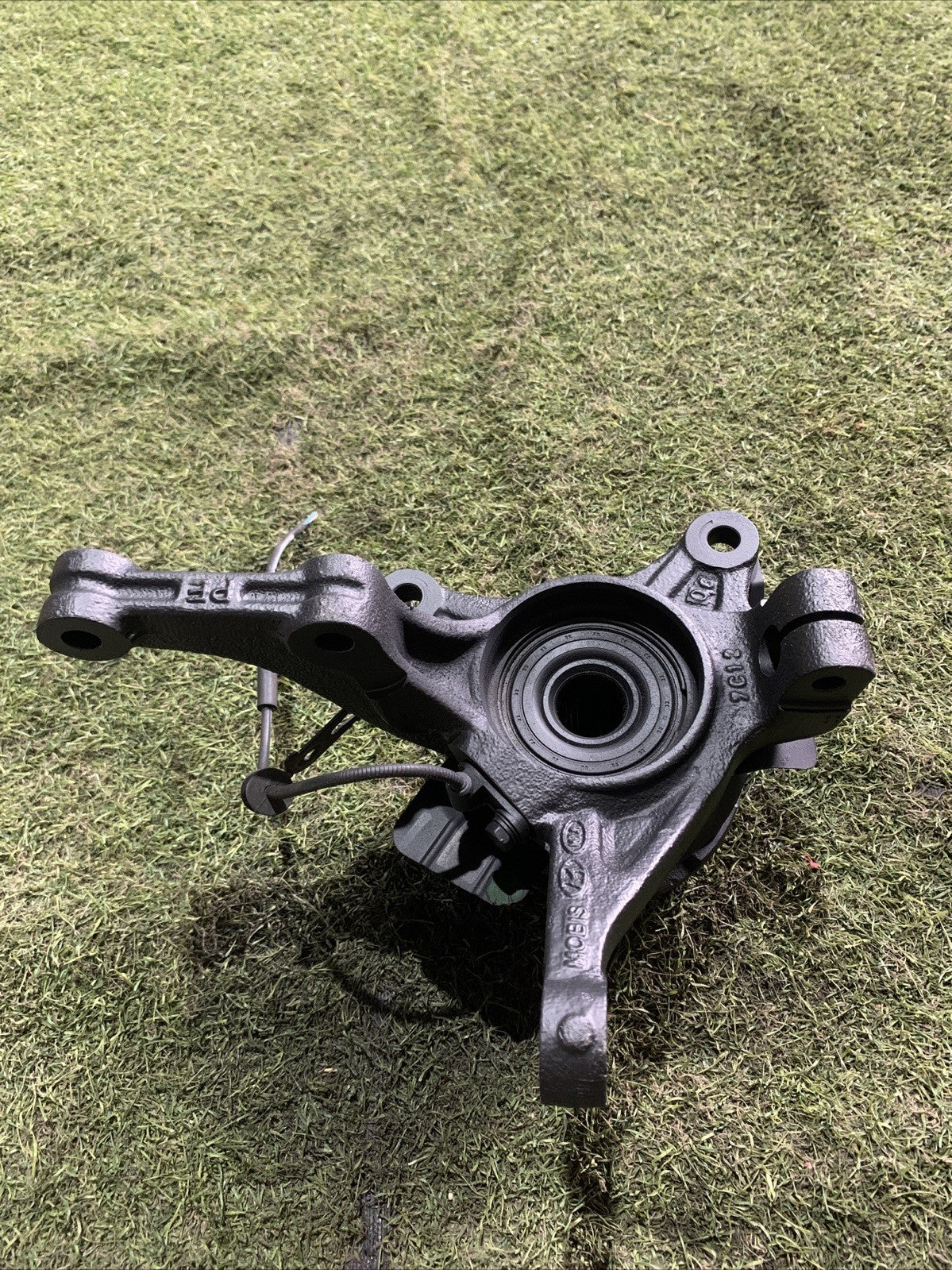 Mozzo Montante Fusello Anteriore Sinistro Hyundai I10 2017-2019 1.0 Benzina 