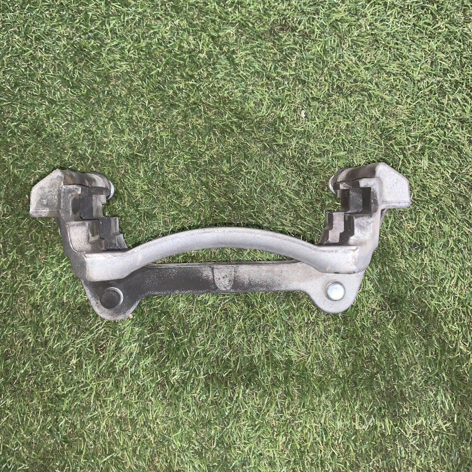 8V0615126A Porta Pinza Supporto Freno Anteriore Sx Tiguan 2.0 2019 5714F