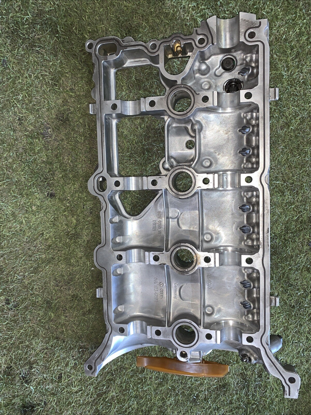 Coperchio Punteria Volkswagen Golf  7 GTI 2.0 06K103475H