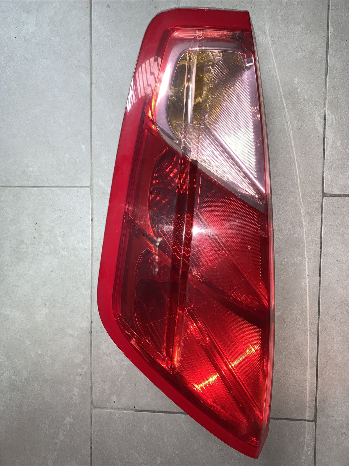 51701589 FANALE POSTERIORE SINISTRO FIAT Grande Punto 