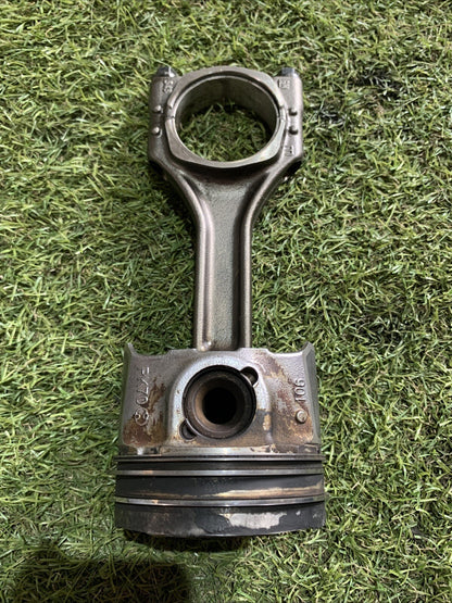 Pistone Motore Opel Astra J 1.6 Diesel 0687776302 B16DTE (1)