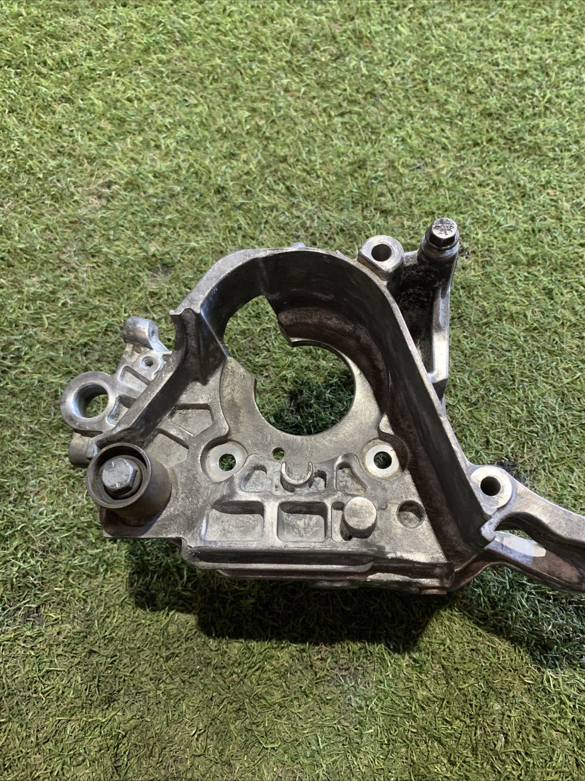 Supporto Pompa Carburante Volkswagen Golf 7 2.0 Diesel 04L903143D