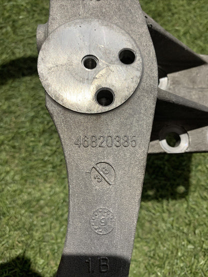 Supporto Tendicinghia Lancia Ypsilon 2006 1.2 Benzina 46820385