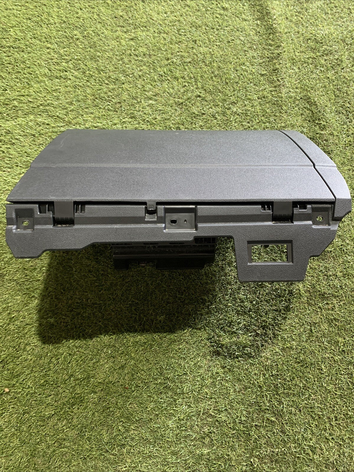 CASSETTO PORTA OGGETTI PER VOLKSWAGEN Tiguan Serie 5NB857097E (16 ) Guarda Foto