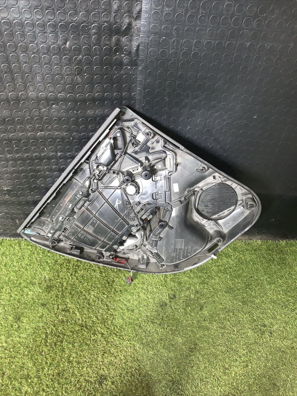 PANNELLO INTERNO PORTIERA POST DX AUDI A3 Serie (8V1) 8V4867306